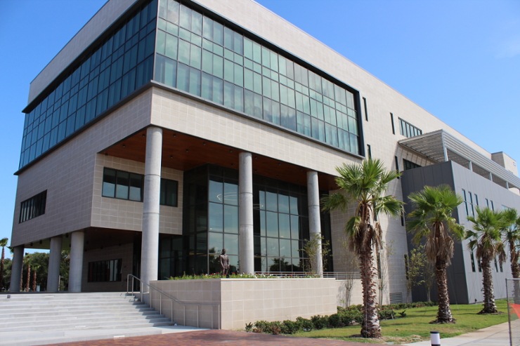 MAIN houses offices, a cafe, study space, lecture halls, labs and more. 